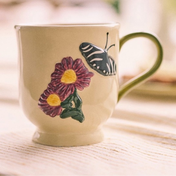 Anthropologie NWT (NIB) Stoneware Faye Icon Stoneware Fall Edition Mug (retired) - Picture 3 of 3